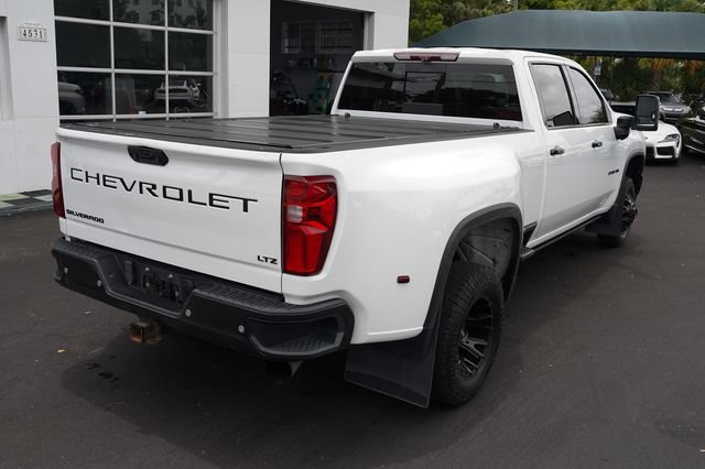 Used 2020 Chevrolet Silverado 3500 LTZ w/ LTZ Plus Package AWD/4WD image 11
