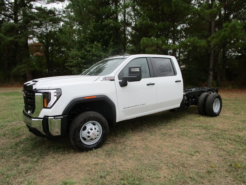 New 2026 GMC Sierra 3500 Pro w/ Convenience Package image 1