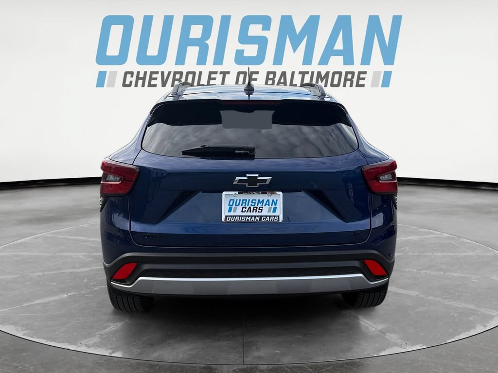 Used 2024 Chevrolet Trax LT w/ Driver Confidence Package FWD image 5