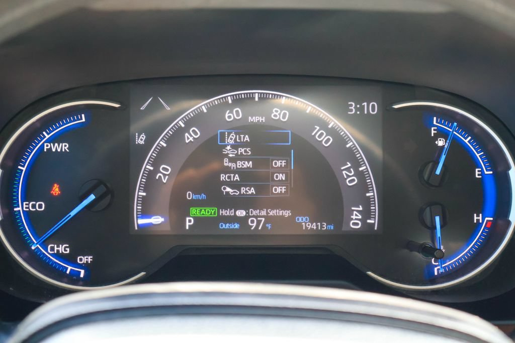 Used 2025 Toyota RAV4 XLE AWD/4WD image 13