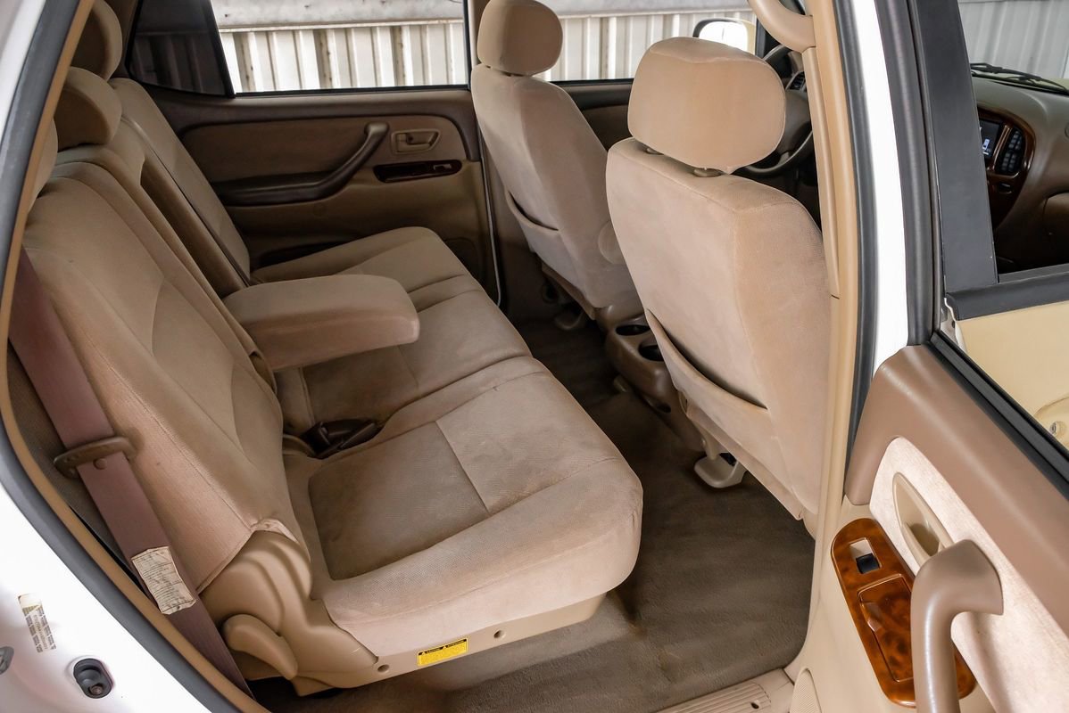 Used 2004 Toyota Sequoia SR5 image 34