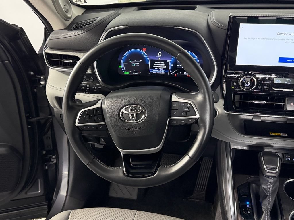 Used 2024 Toyota Highlander Platinum AWD/4WD image 11