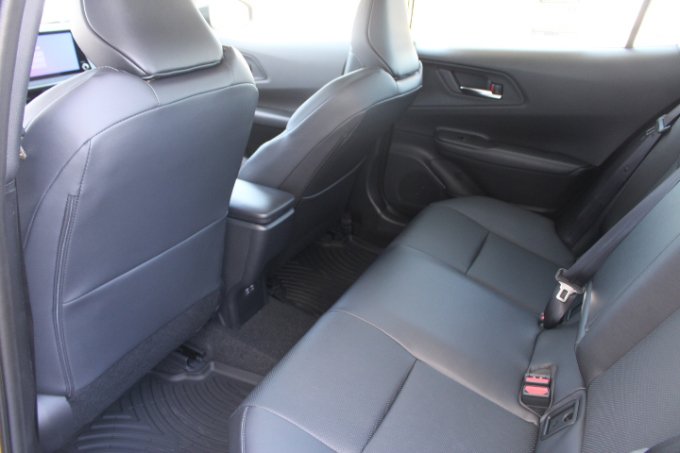 New 2027 Toyota Prius FWD image 13