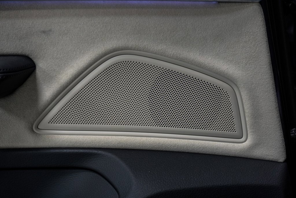 Used 2022 Audi A8 L 3.0T w/ Luxury Package image 22