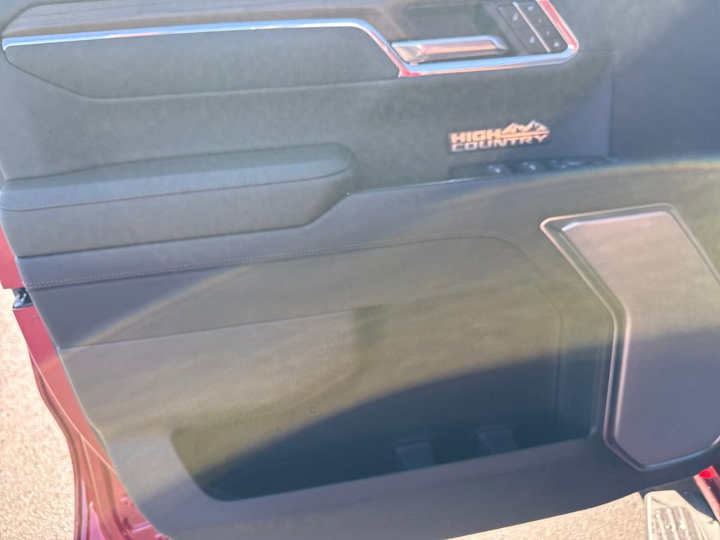 Used 2024 Chevrolet Silverado 1500 High Country w/ High Country Premium Package image 12
