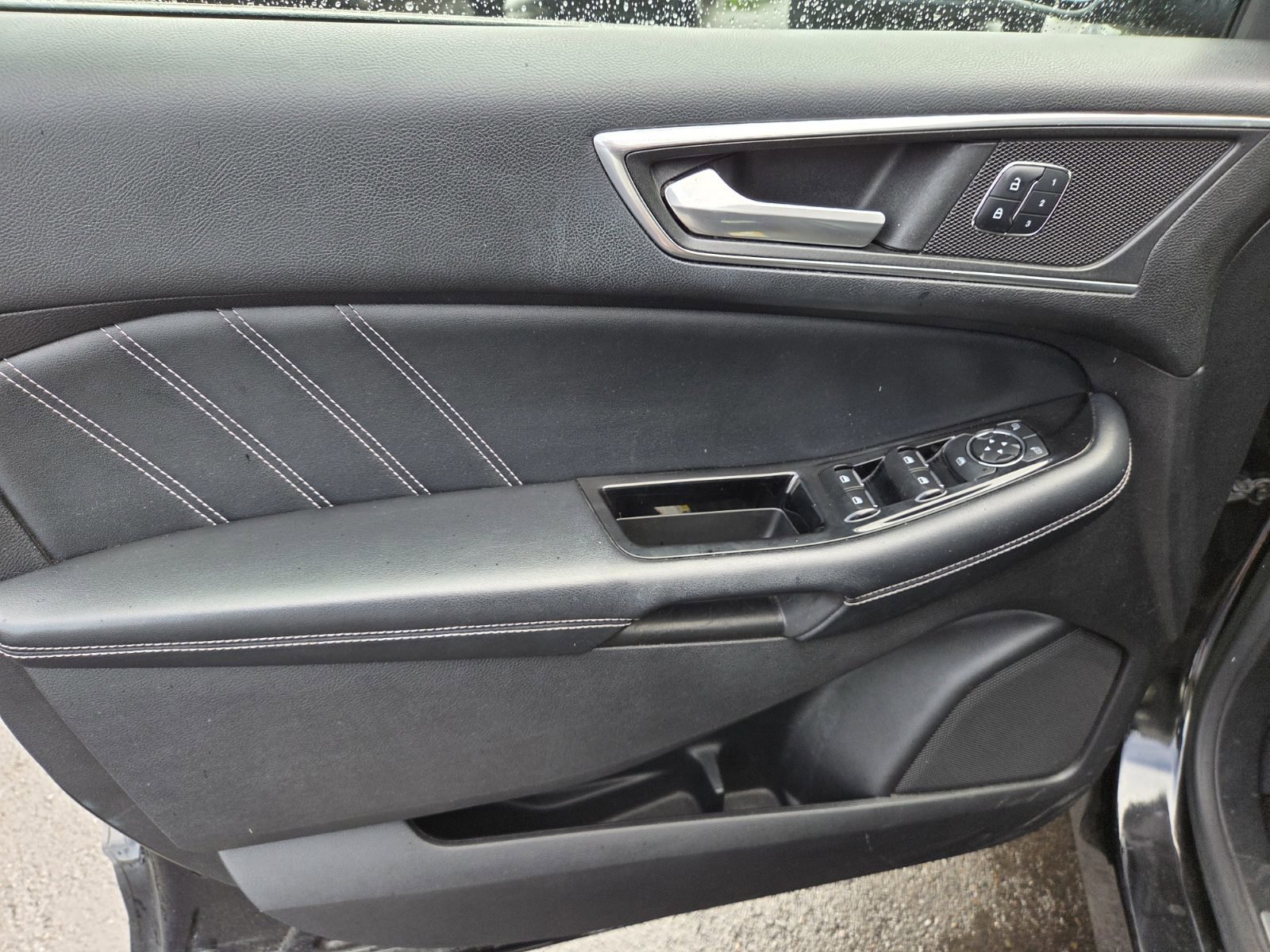 Used 2015 Ford Edge Sport w/ Equipment Group 401A FWD image 8