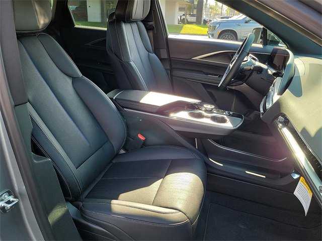 Used 2025 Cadillac Lyriq Luxury image 20