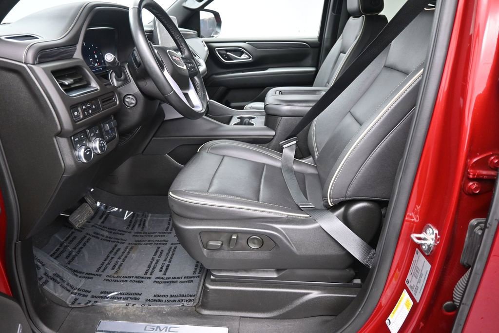 Used 2024 GMC Yukon XL SLT w/ SLT Luxury Package AWD/4WD image 31