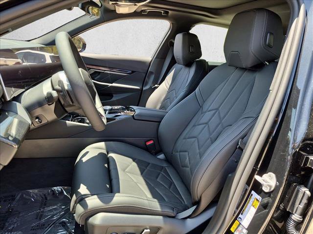 New 2027 BMW i5 eDrive40 w/ M Sport Package RWD image 4