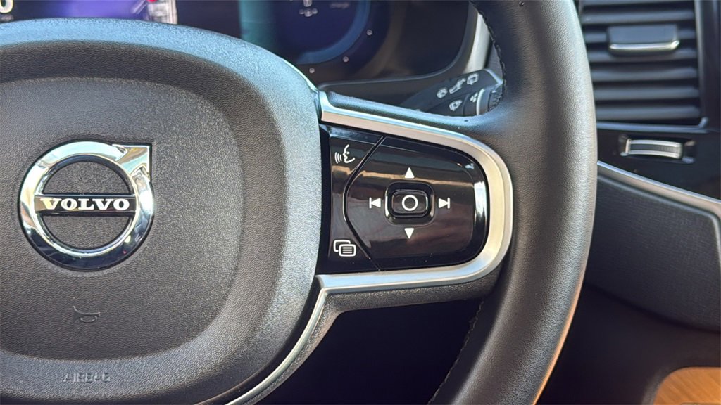 Certified 2024 Volvo XC90 T8 Plus w/ Protection Package Premier image 11