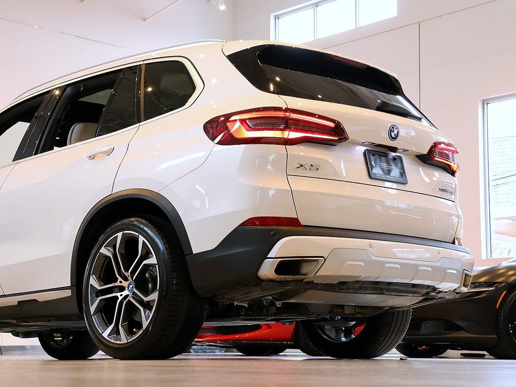 Used 2023 BMW X5 xDrive45e w/ Executive Package image 66