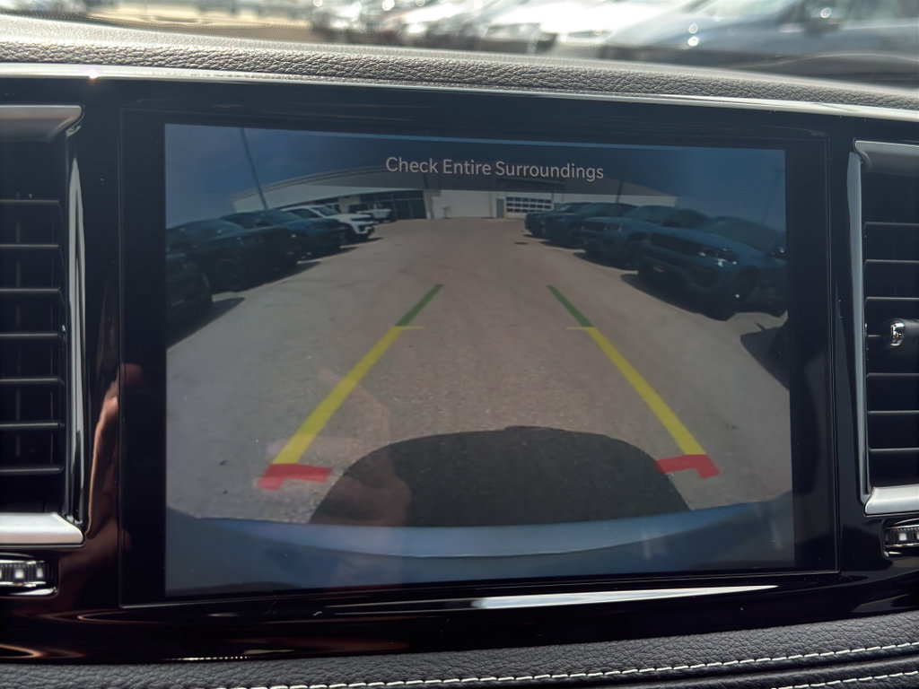New 2026 Chrysler Pacifica Select FWD image 18