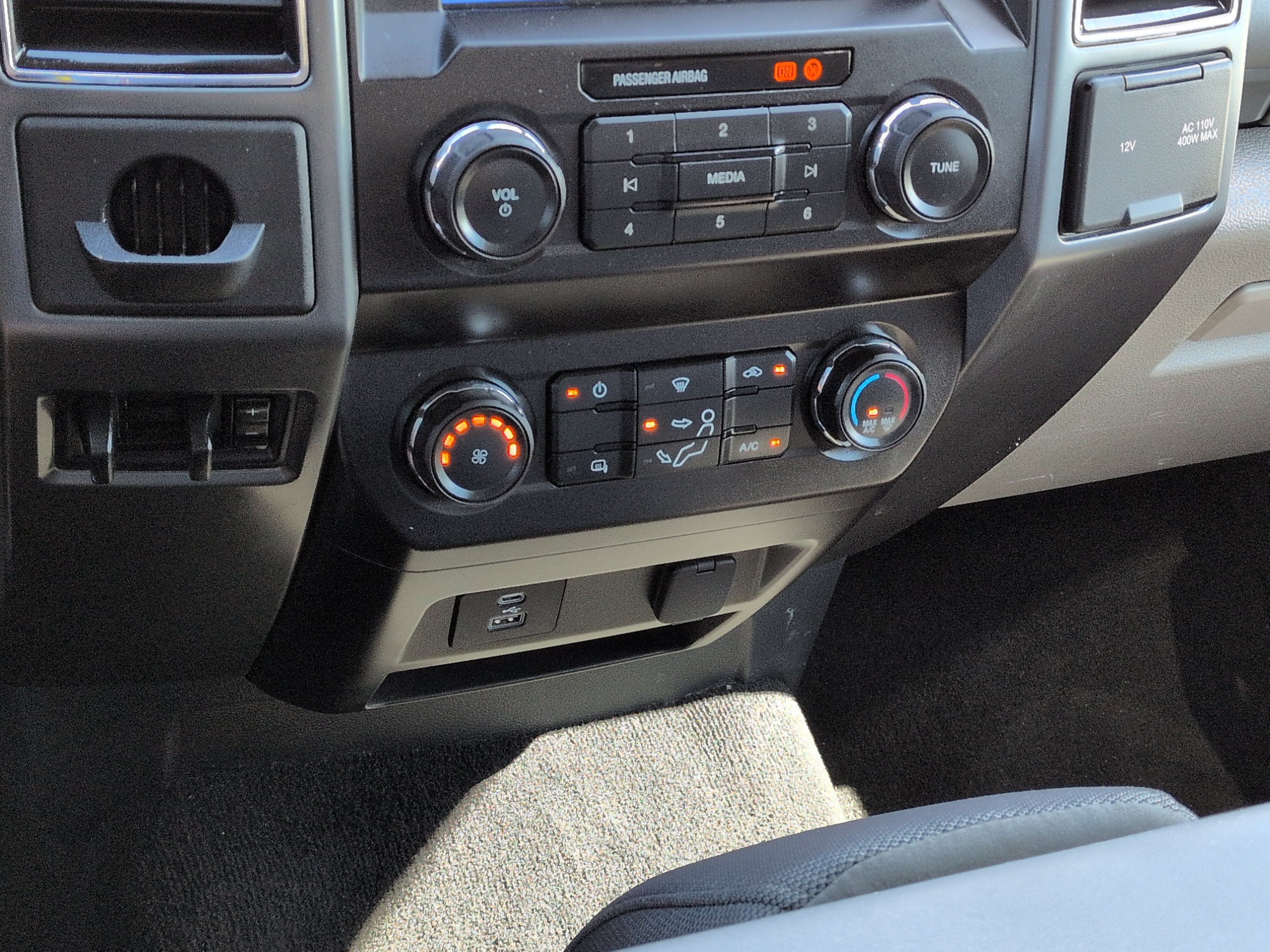 Used 2022 Ford F350 XLT RWD image 16