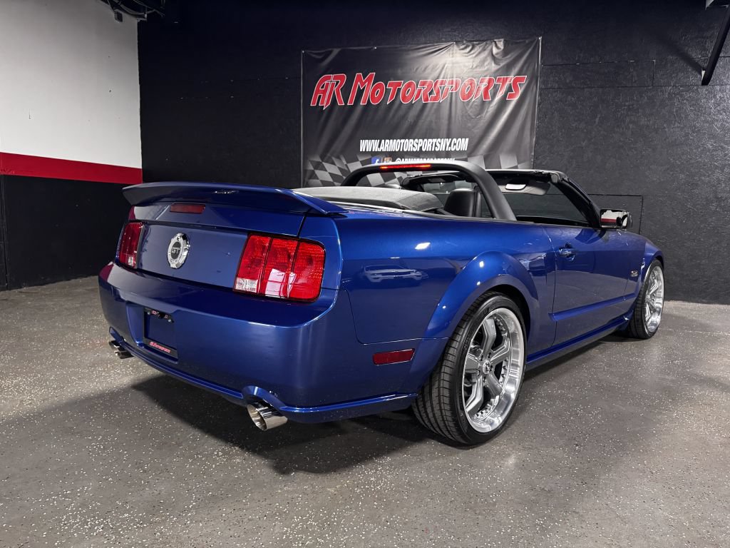 Used 2007 Ford Mustang GT RWD image 5
