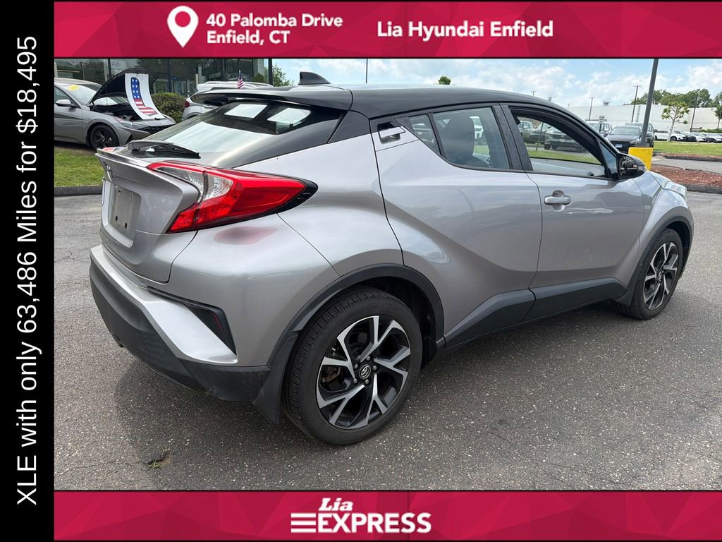 Used 2019 Toyota C-HR XLE FWD image 3