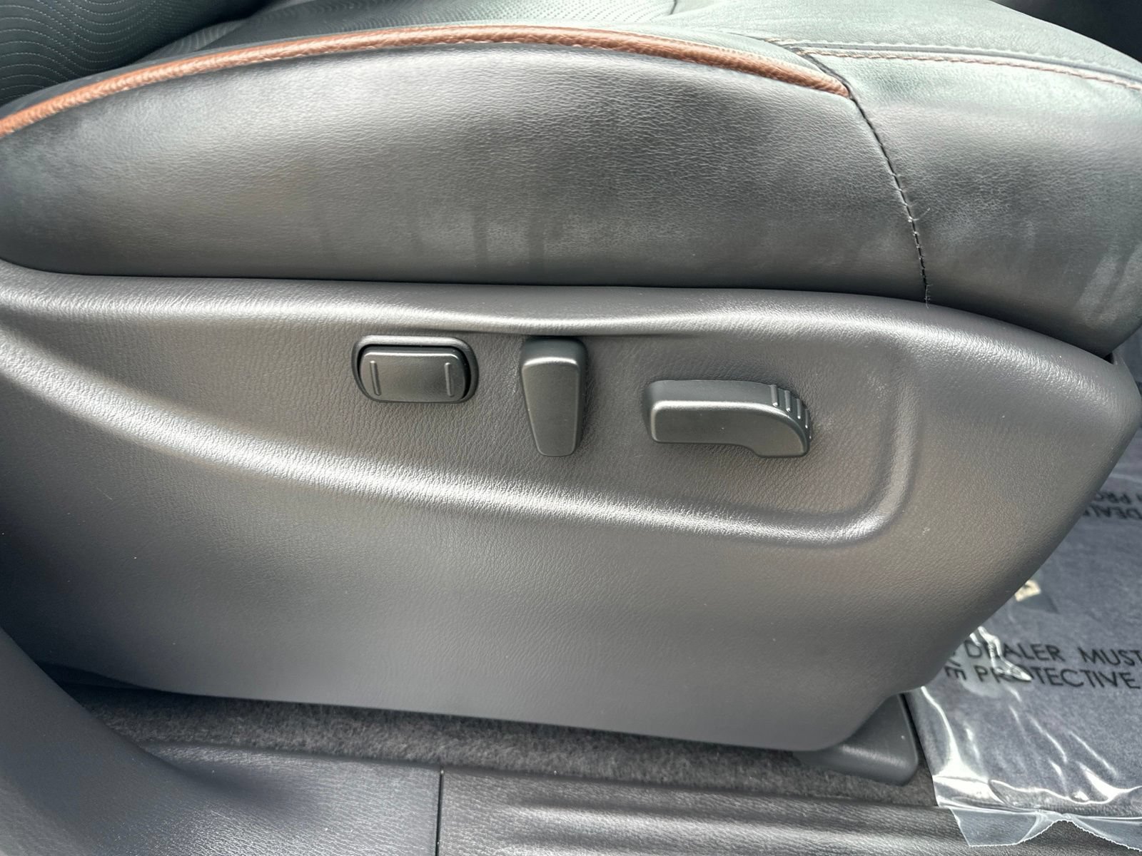 Used 2020 Nissan Armada Platinum w/ Captain's Chairs Package AWD/4WD image 42