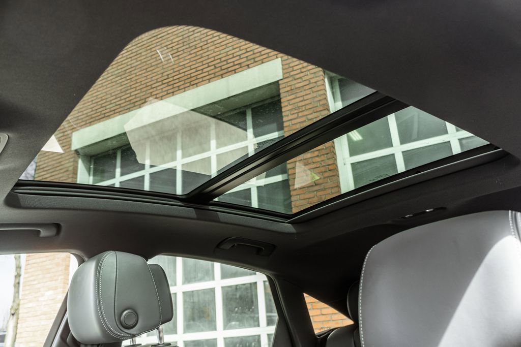 Used 2023 Audi SQ5 Prestige w/ Prestige Package image 11