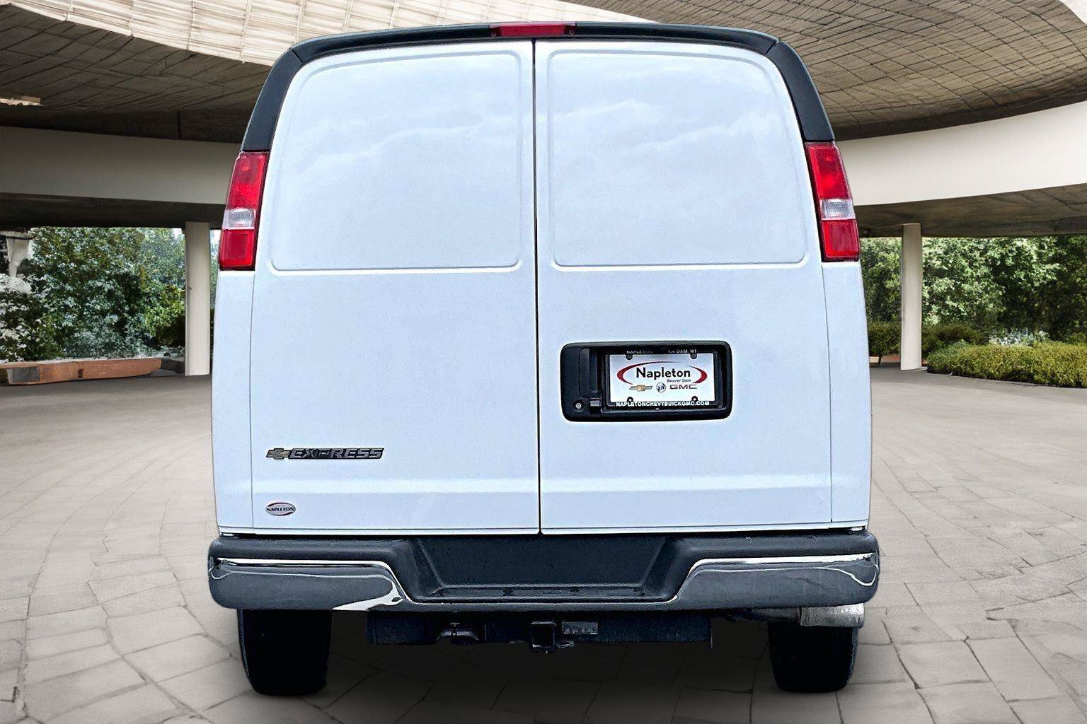 New 2026 Chevrolet Express 2500 w/ Driver Convenience Package RWD image 4