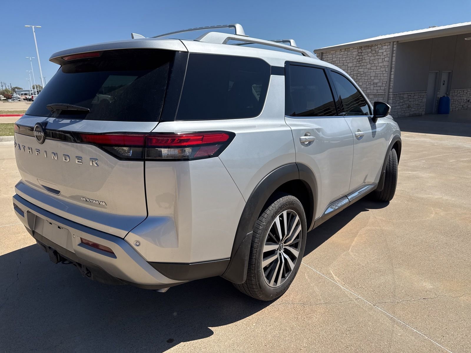 Used 2025 Nissan Pathfinder Platinum w/ Cargo Package image 4