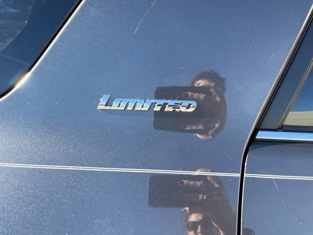 Used 2022 Toyota 4Runner Limited image 4