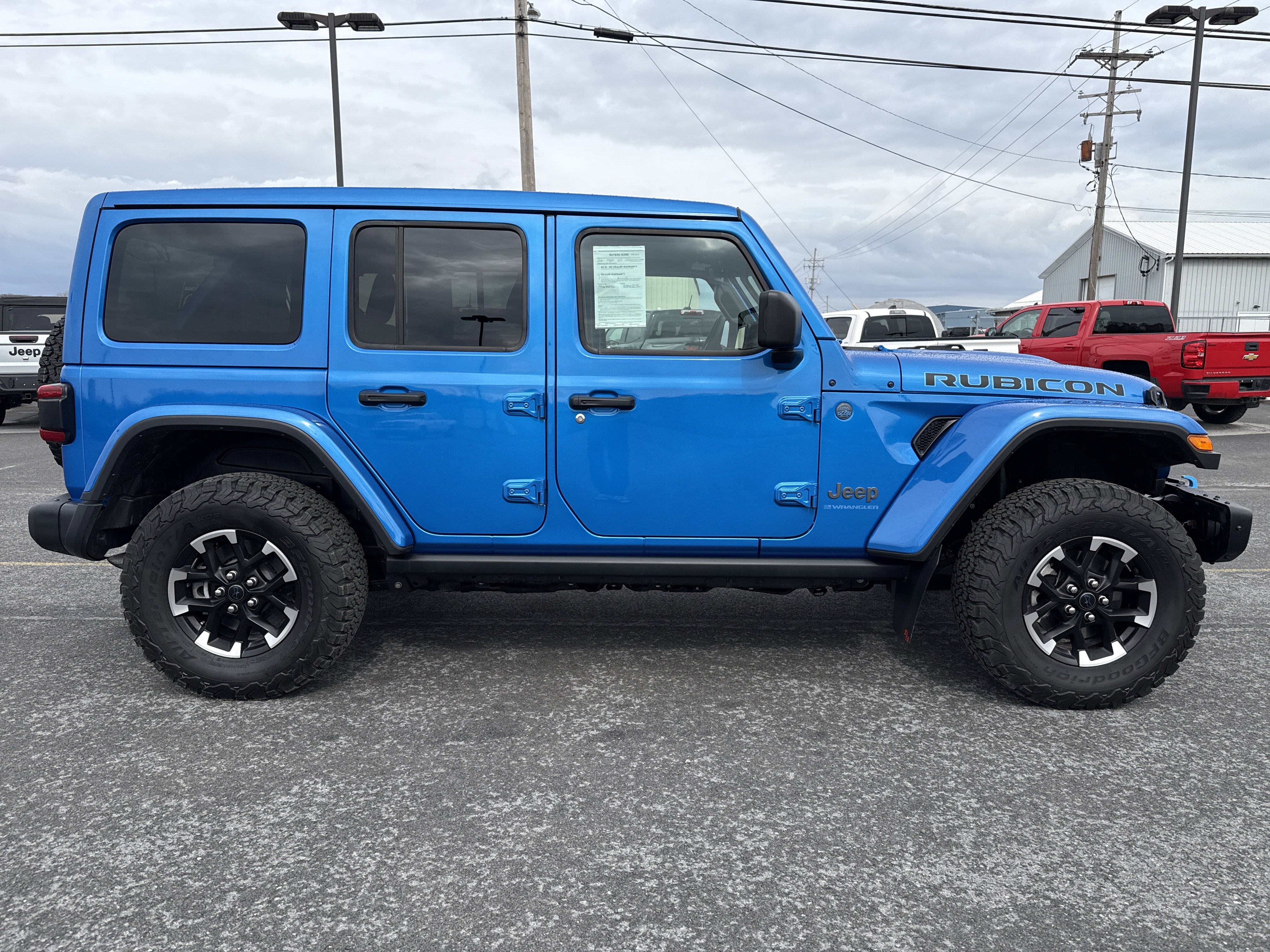 Used 2024 Jeep Wrangler Unlimited Rubicon 4xe image 2