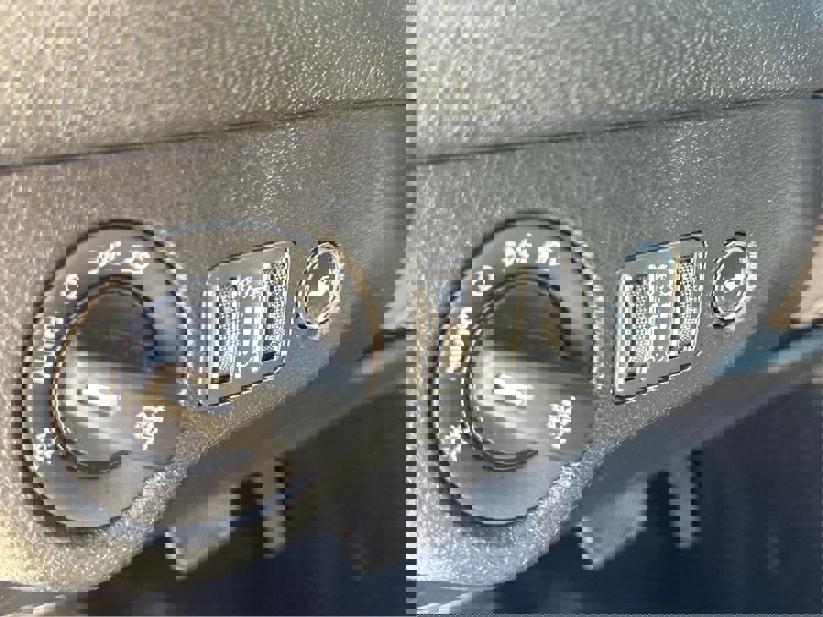 Used 2022 Dodge Challenger GT image 15