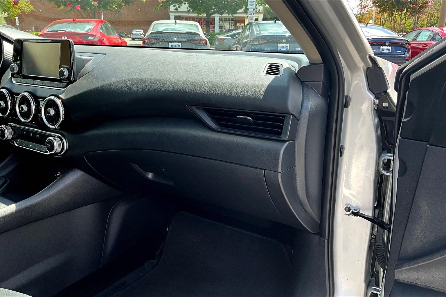Used 2023 Nissan Sentra S FWD image 16