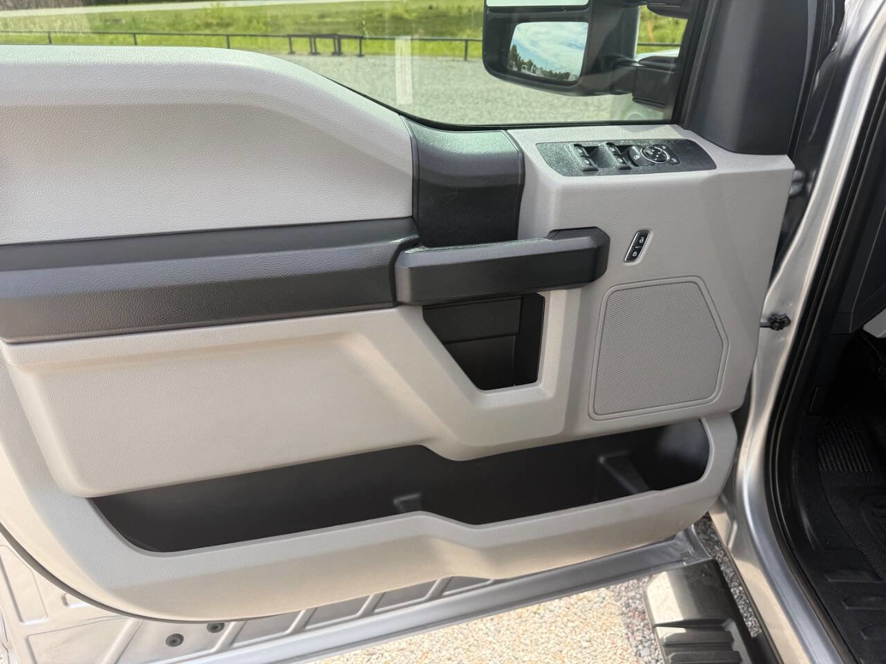 Used 2020 Ford F350 XL w/ Power Equipment Group AWD/4WD image 16