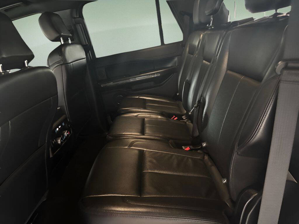 Used 2019 Ford Expedition XLT w/ Equipment Group 202A image 15