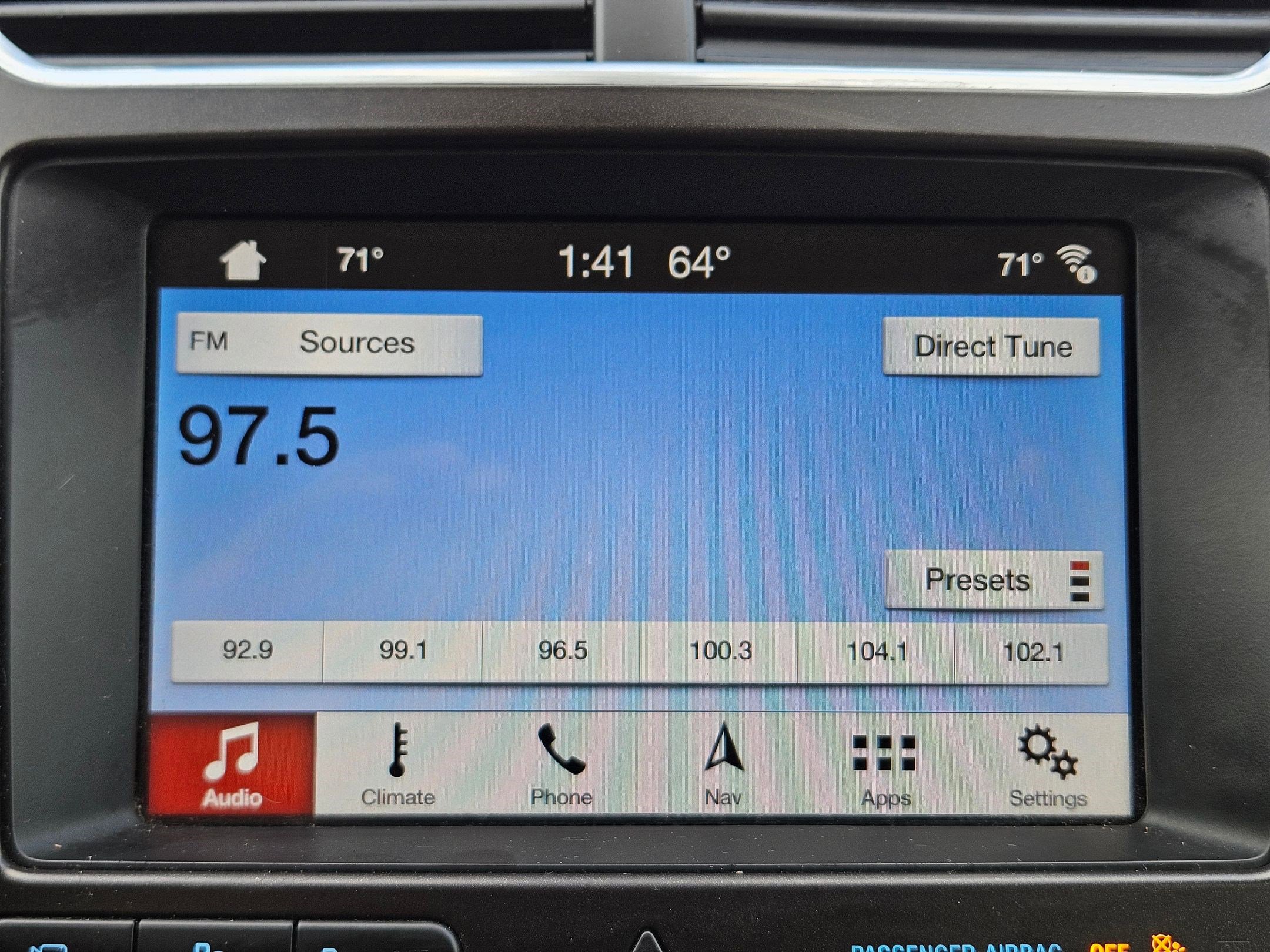 Used 2019 Ford Explorer Platinum image 22