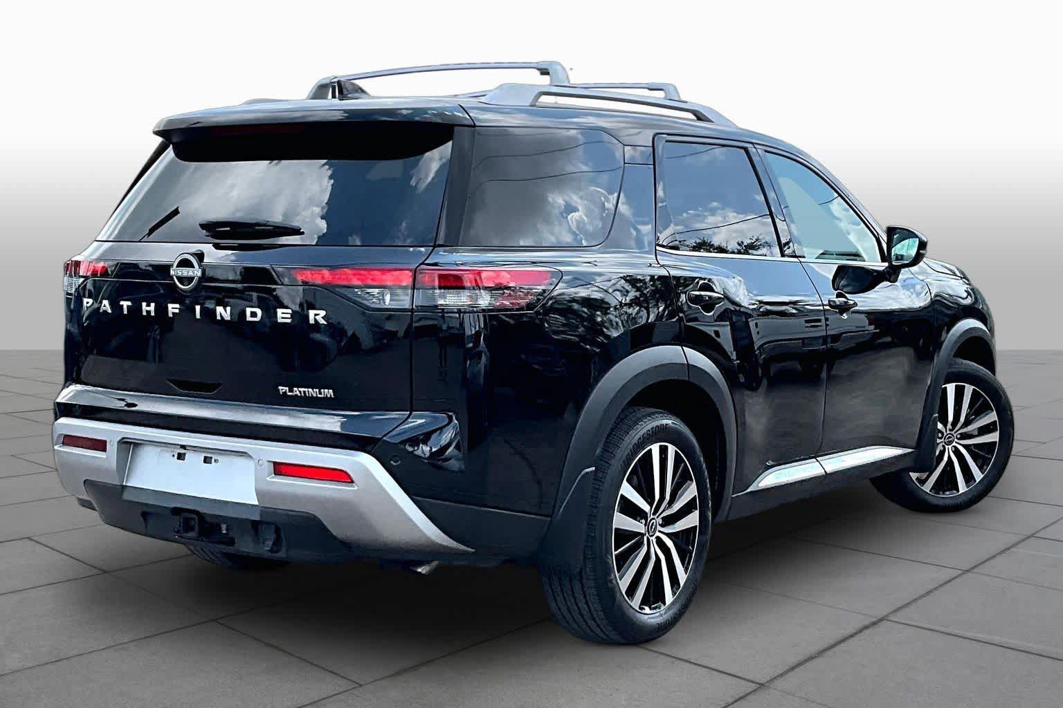 Certified 2025 Nissan Pathfinder Platinum w/ Cargo Package FWD image 13