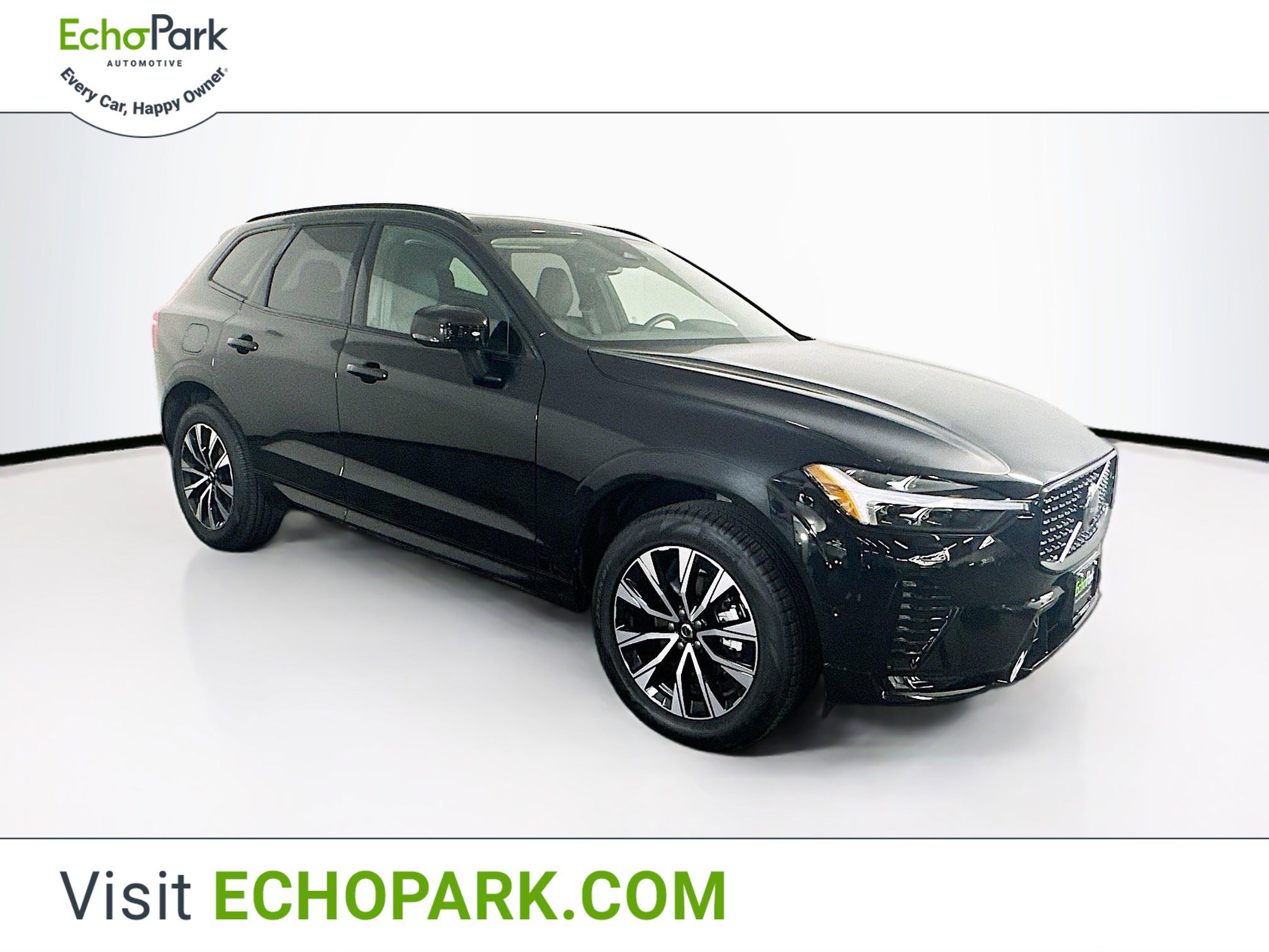 Used 2025 Volvo XC60 B5 Plus image 1