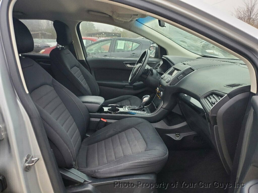 Used 2015 Ford Edge SE FWD image 30