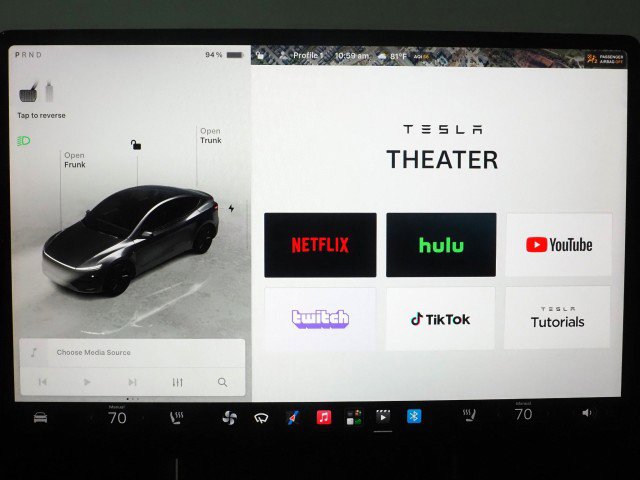 Used 2026 Tesla Model Y Long Range RWD image 40