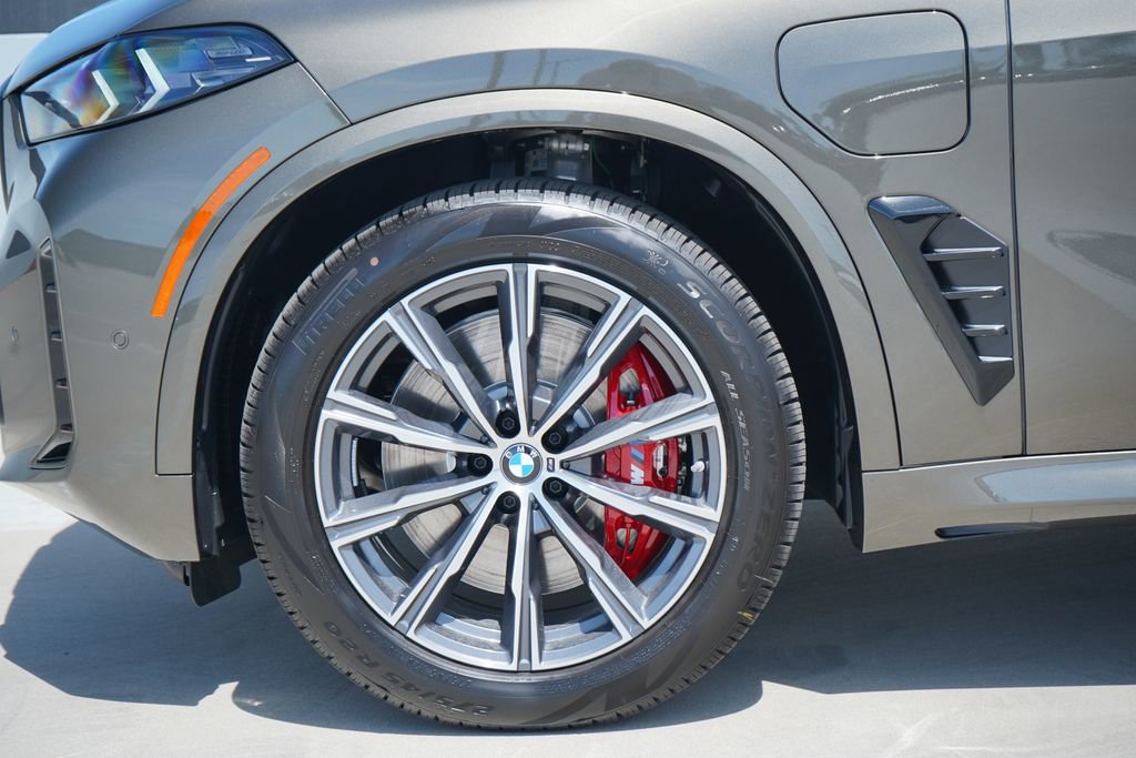 New 2026 BMW X5 xDrive50e w/ M Sport Package image 5