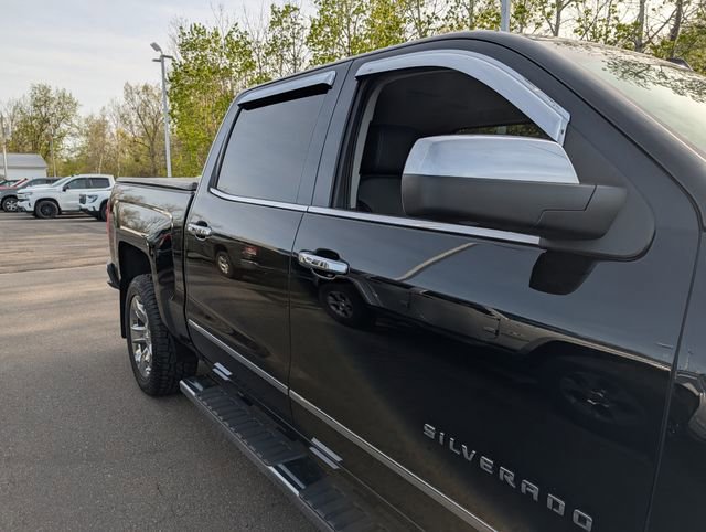 Used 2018 Chevrolet Silverado 1500 LTZ w/ Sport Package AWD/4WD image 10