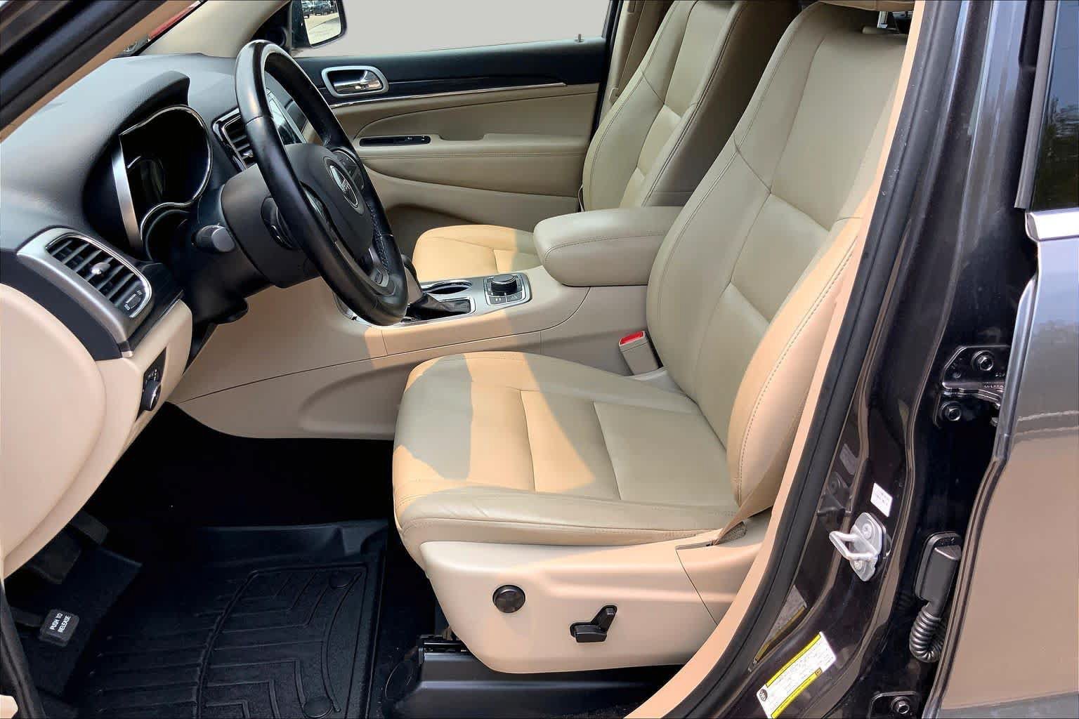 Used 2020 Jeep Grand Cherokee Limited AWD/4WD image 8