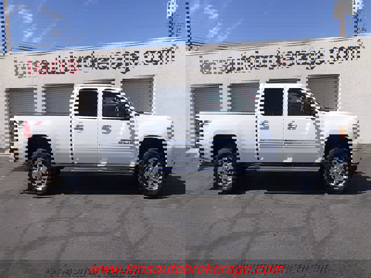 Used 2011 GMC Sierra 2500 Denali w/ Suspension Package, Off-Road