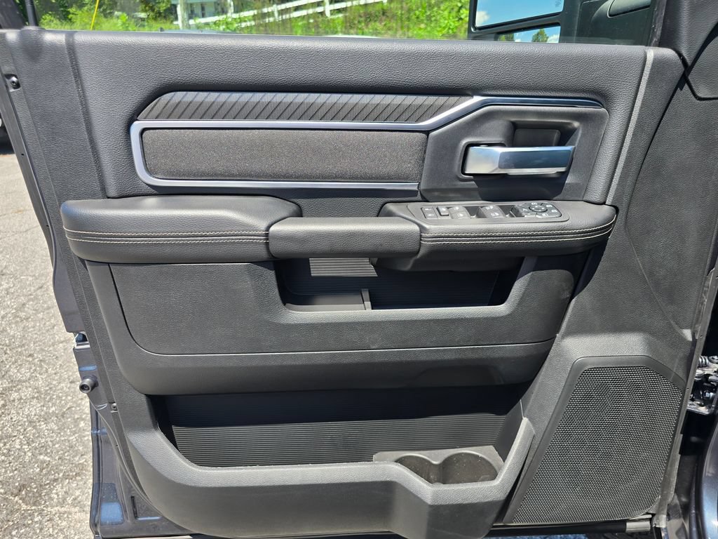 New 2026 RAM 2500 Big Horn AWD/4WD image 36