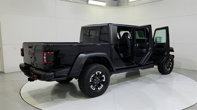 Used 2026 Jeep Gladiator Rubicon AWD/4WD image 32
