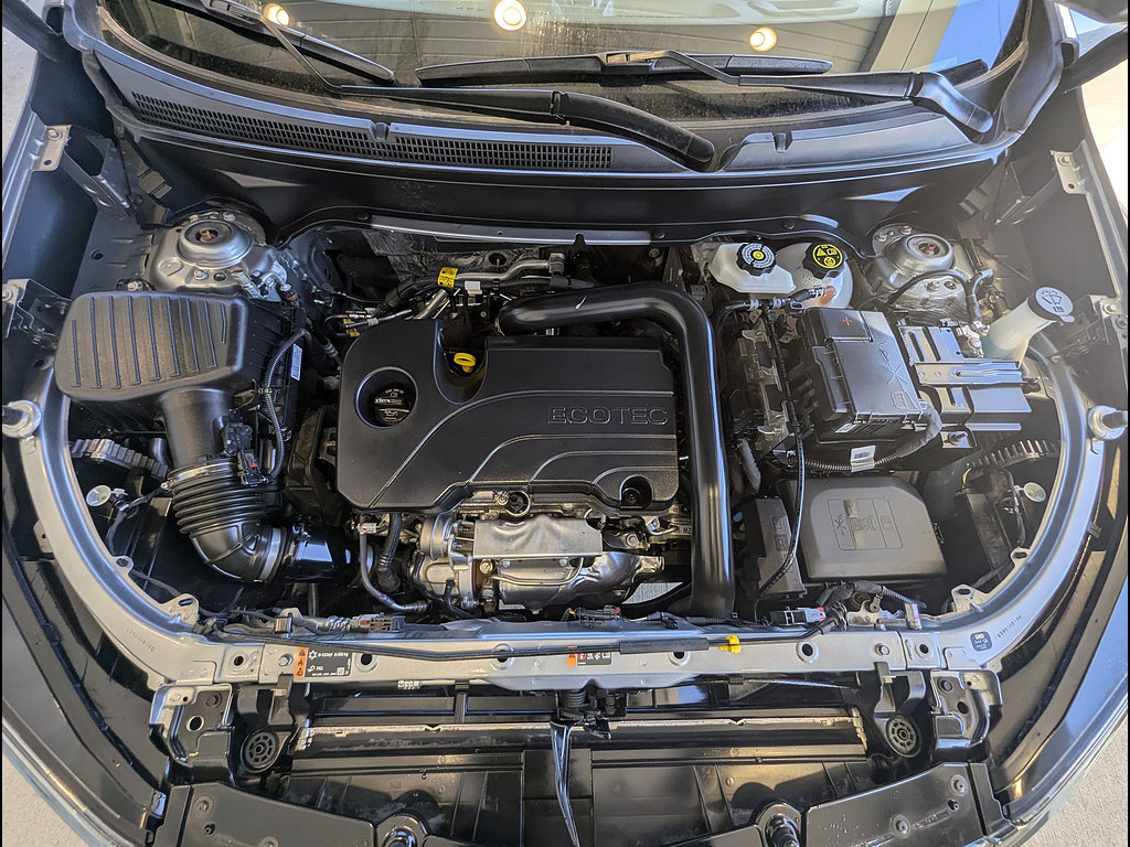 Used 2023 Chevrolet Equinox RS AWD/4WD image 12