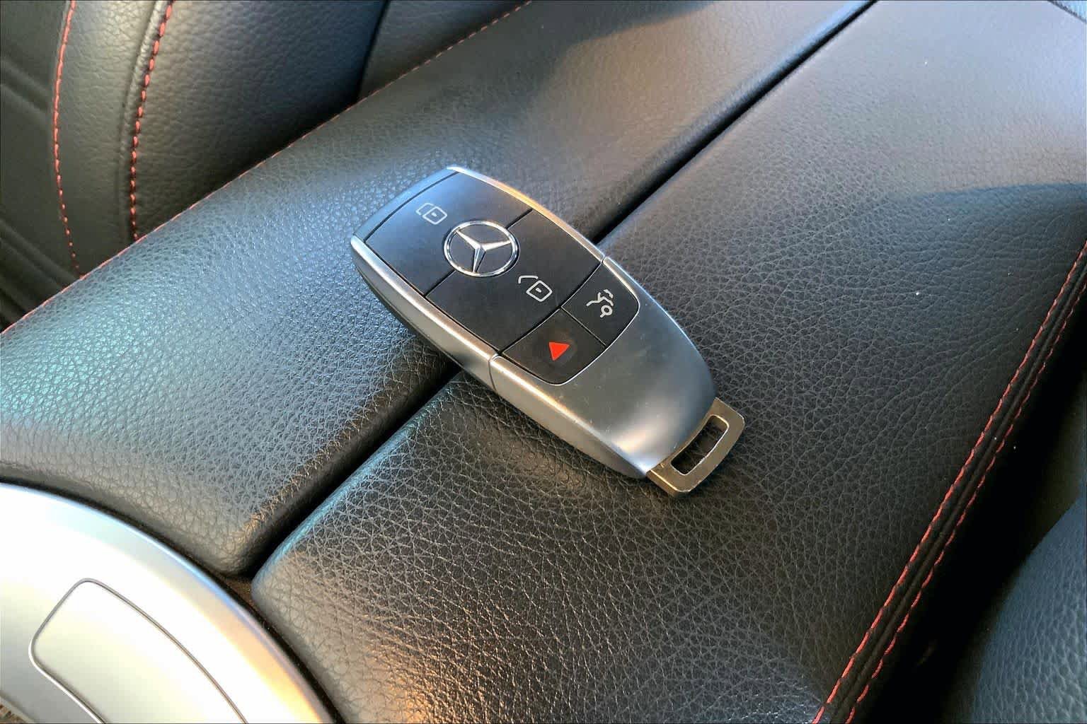 Used 2022 Mercedes-Benz GLC 43 AMG 4MATIC image 15