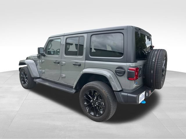 Used 2023 Jeep Wrangler Unlimited Sahara w/ Cold Weather Group AWD/4WD image 4