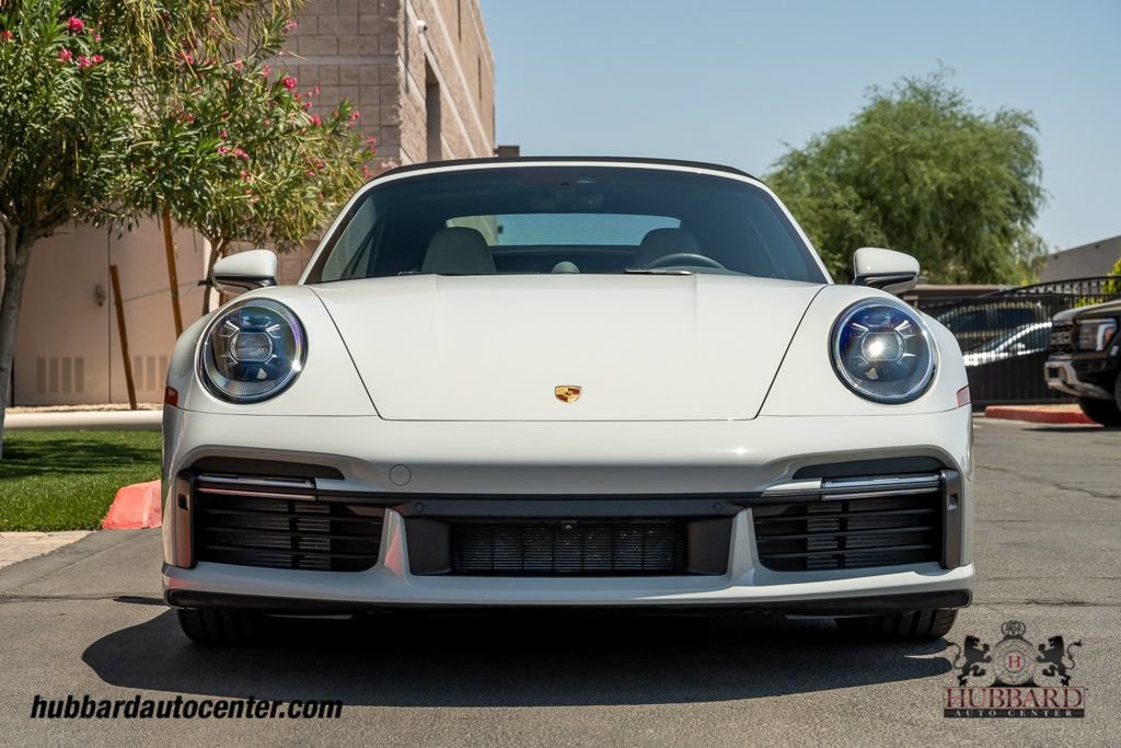 Used 2022 Porsche 911 Cabriolet AWD/4WD image 2