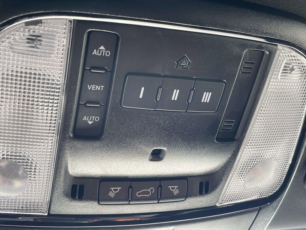 Used 2024 Dodge Durango GT image 22