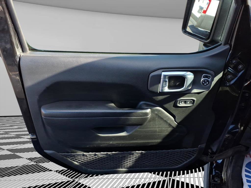 Used 2024 Jeep Wrangler Unlimited Rubicon image 17