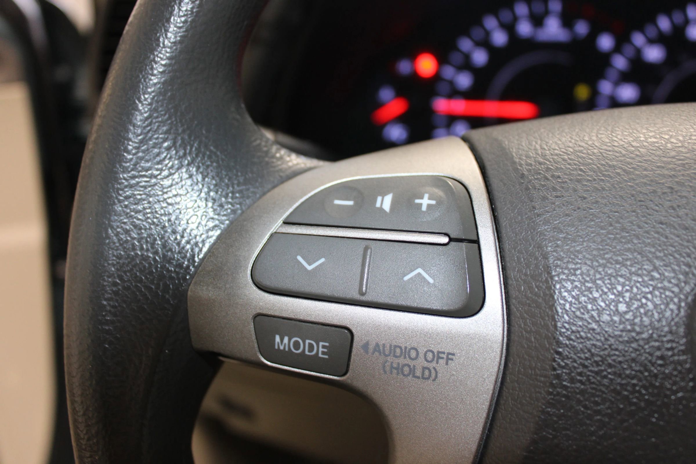 Used 2010 Toyota Camry LE image 14