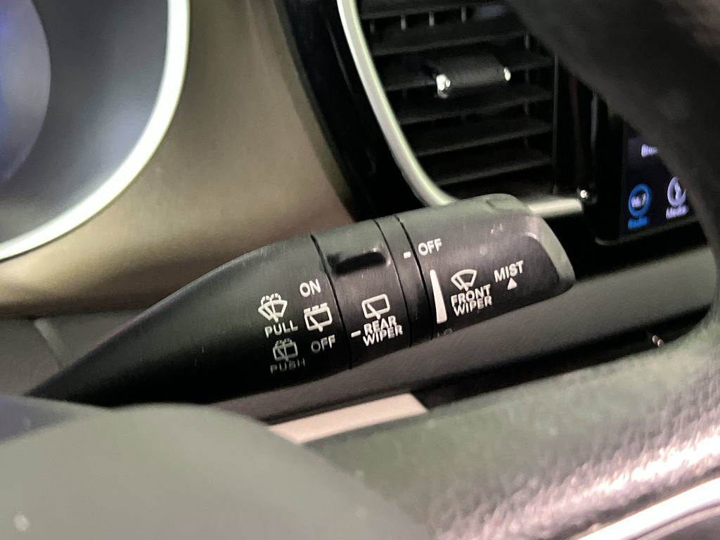 Used 2019 Chrysler Pacifica Touring Plus image 26