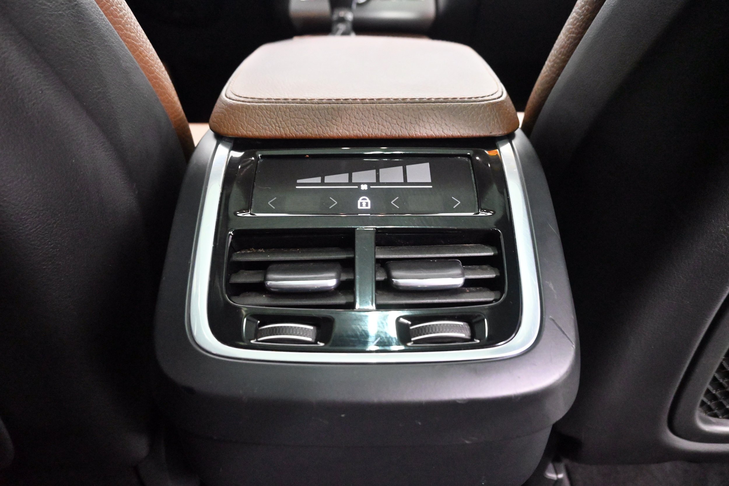 Used 2019 Volvo XC90 T5 Momentum AWD/4WD image 29