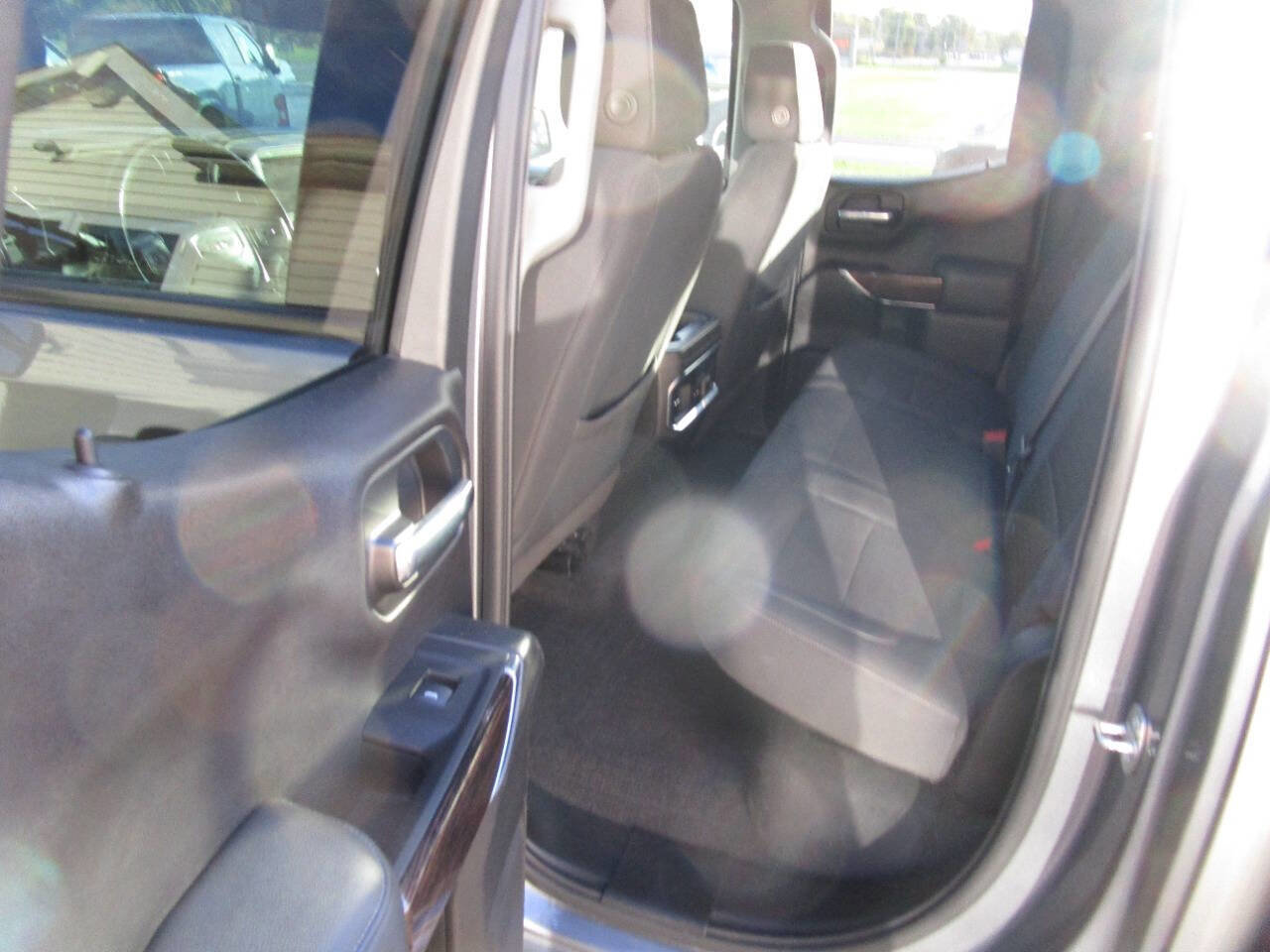 Used 2020 GMC Sierra 1500 Elevation w/ Elevation Value Package image 11